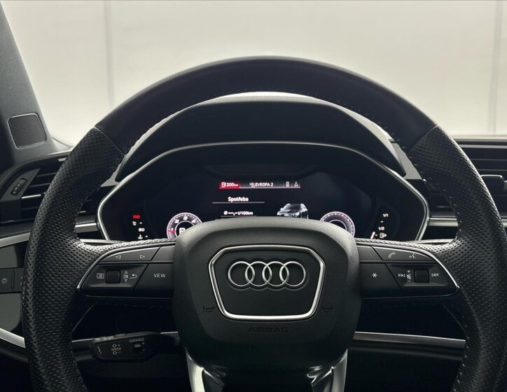 Audi Q3 SUV / Terénní 2,0 l 140 kw