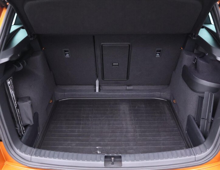 Škoda Karoq SUV / Terénní 2,0 l 110 kw