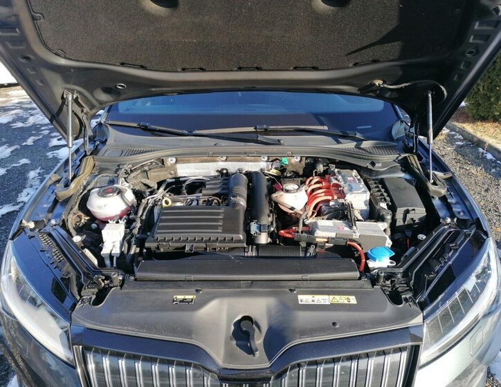 Škoda Superb Kombi 1,4 l 160 kw