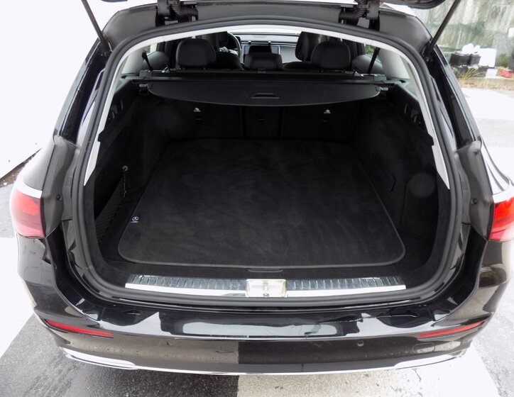 Mercedes-Benz Třídy E 8