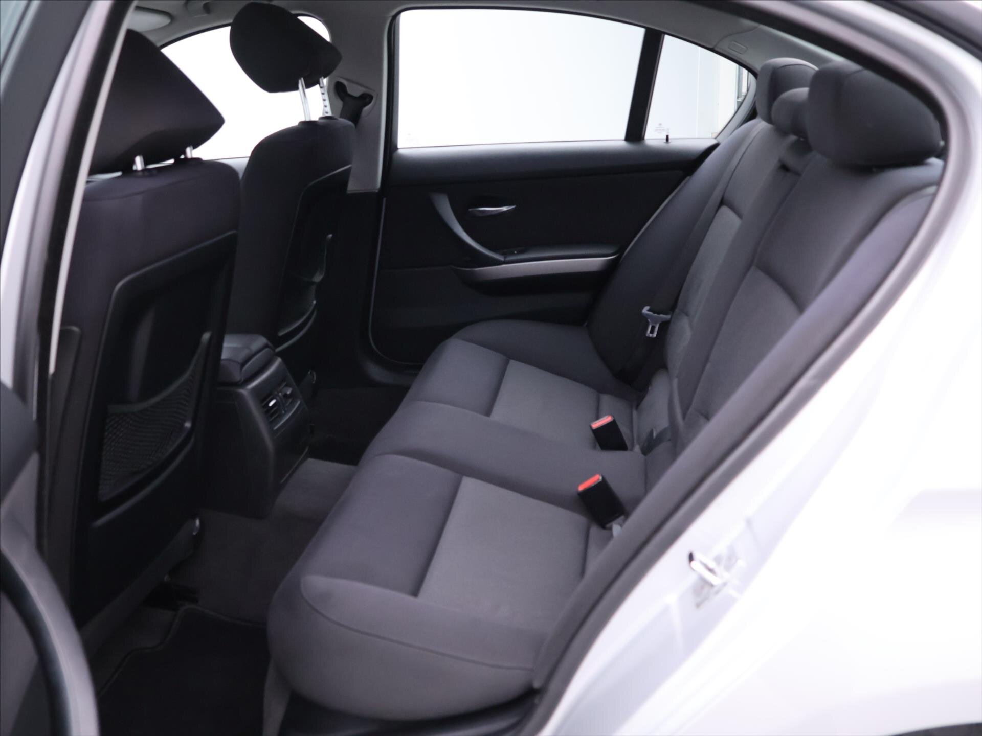 BMW Řada 3 Sedan / Limuzína 2,0 l 110 kw