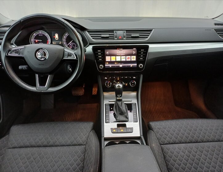 Škoda Superb Kombi 2,0 l 110 kw