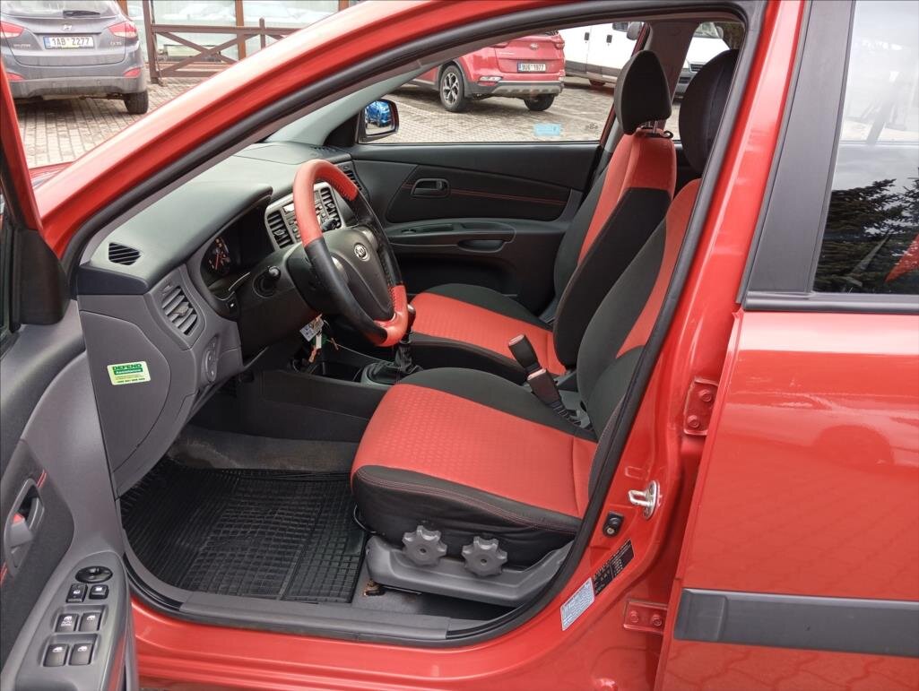 KIA Rio Hatchback 1,4 l 71 kw