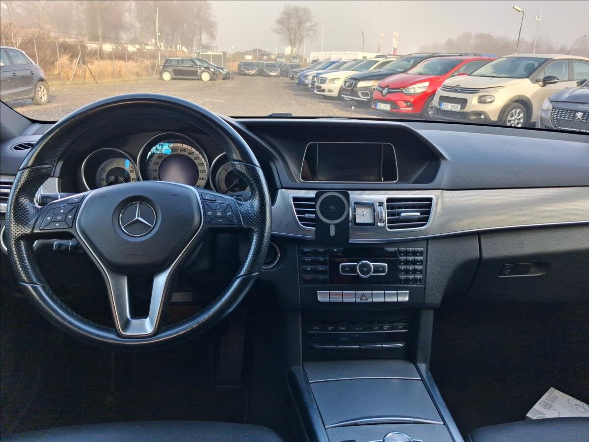 Mercedes-Benz Třídy E Kombi 2,1 l 125 kw