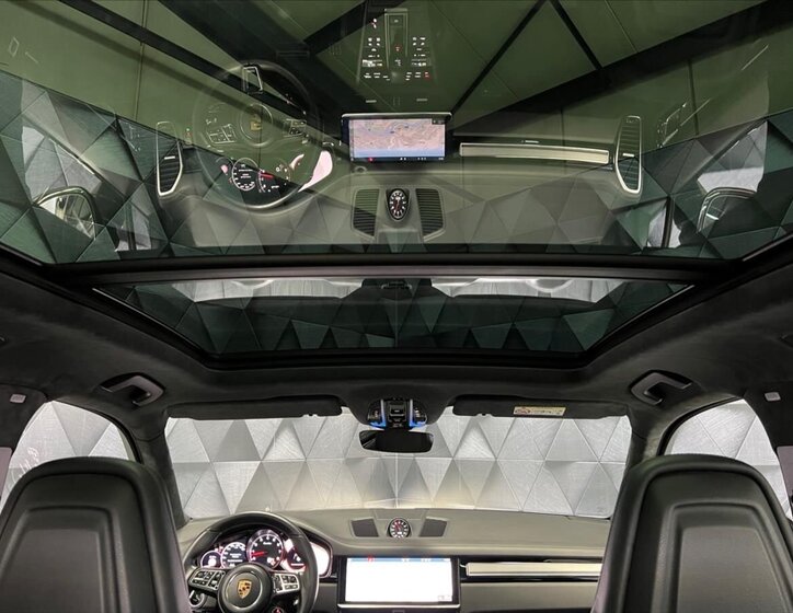 Porsche Cayenne SUV / Terénní 4,0 l 404 kw