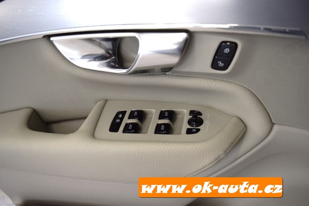 Volvo XC90 SUV 2,0 l 0