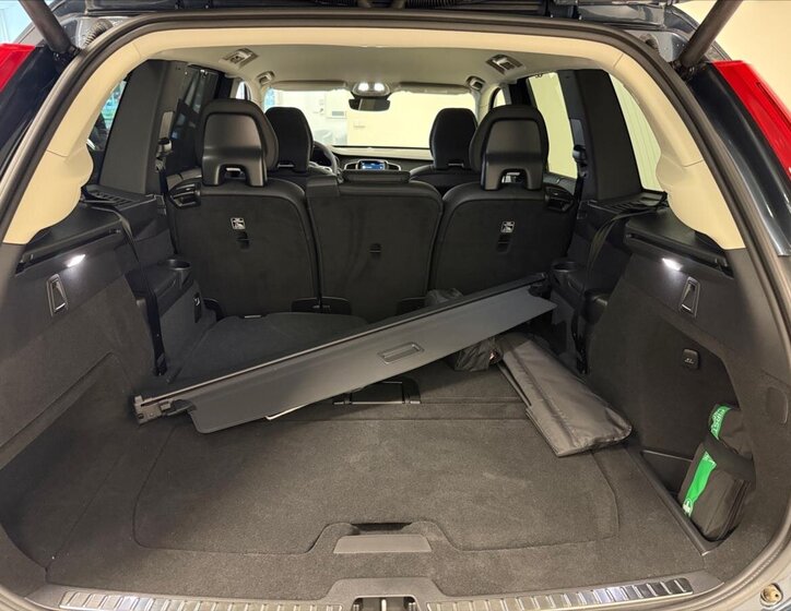 Volvo XC90 SUV 2,0 l 173 kw