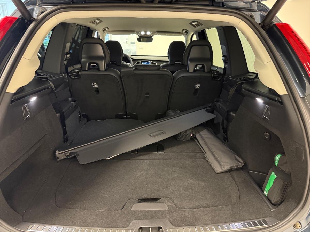 Volvo XC90 SUV 2,0 l 173 kw