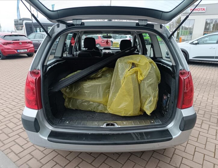 Peugeot 307 Kombi 1,4 l 65 kw