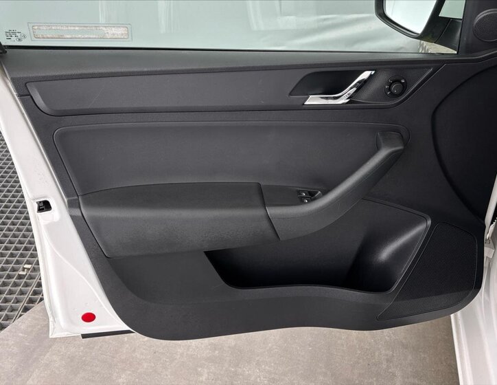 Škoda Rapid Liftback 1,2 l 63 kw