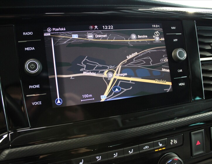 Volkswagen Multivan 13