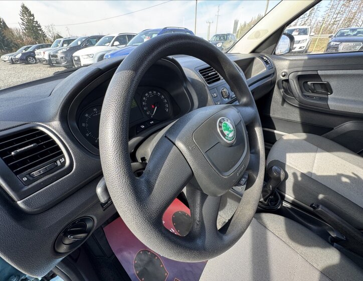 Škoda Roomster Hatchback 1,2 l 63 kw