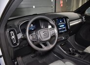 Volvo XC40 SUV / Terénní 2,0 l 120 kw