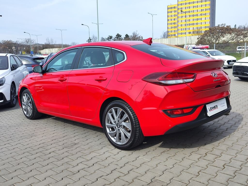 Hyundai i30 Liftback 1,4 l 103 kw