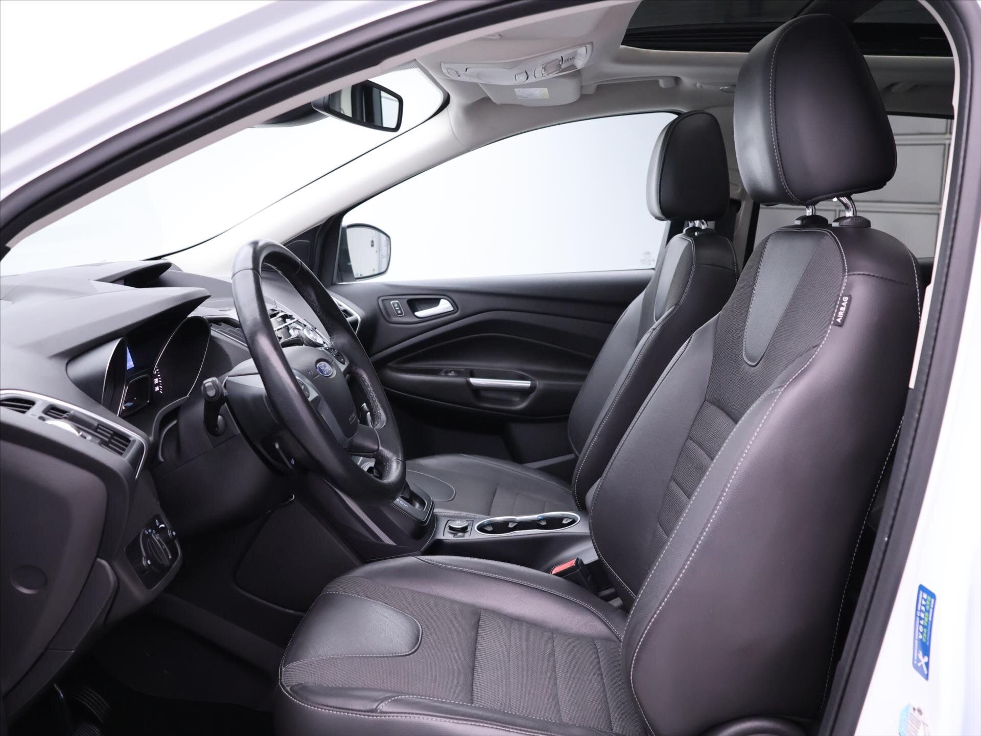 Ford Kuga SUV / Terénní 2,0 l 120 kw