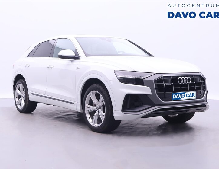 Audi Q8 SUV / Terénní 3,0 l 250 kw