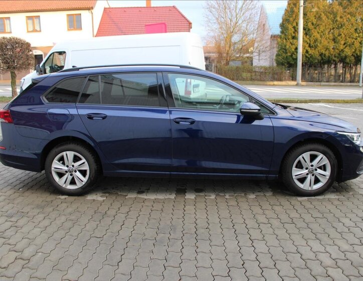 Volkswagen Golf Kombi 1,5 l 96 kw