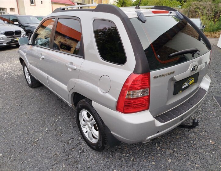 KIA Sportage SUV / Terénní 2,0 l 103 kw