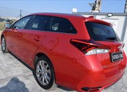 Toyota Auris Kombi 1,2 l 85 kw