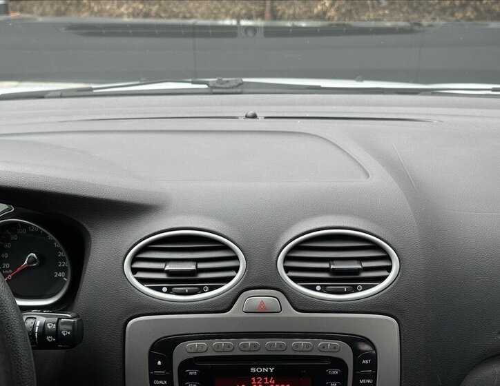 Ford Focus Hatchback 1,6 l 74 kw