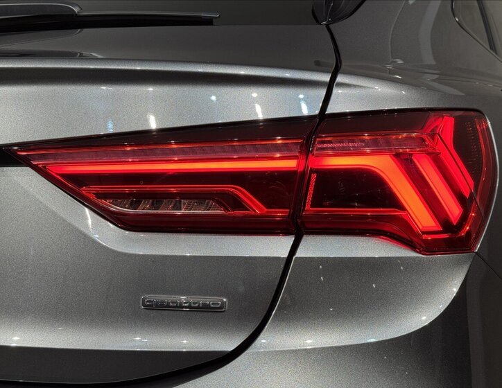 Audi Q3 SUV / Terénní 2,0 l 140 kw