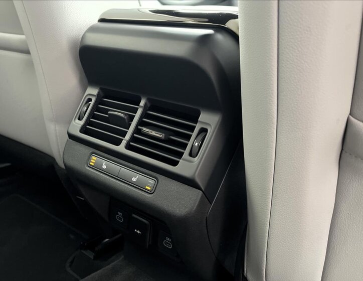 Land Rover Range Rover Evoque SUV / Terénní 2,0 l 120 kw