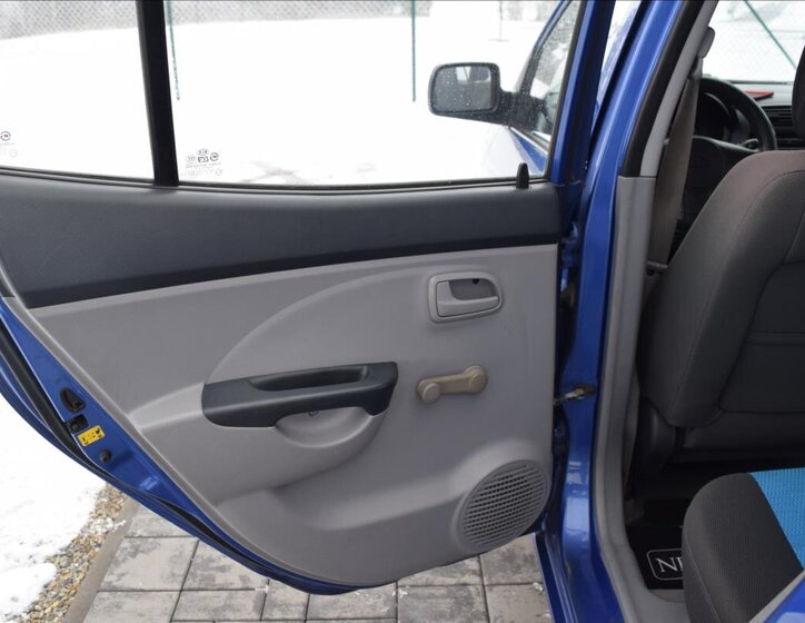 KIA Picanto Hatchback 1,1 l 48 kw