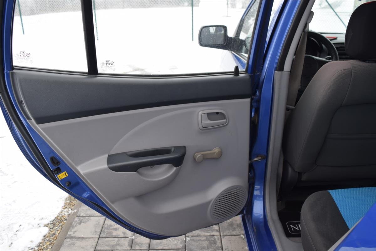 KIA Picanto Hatchback 1,1 l 48 kw