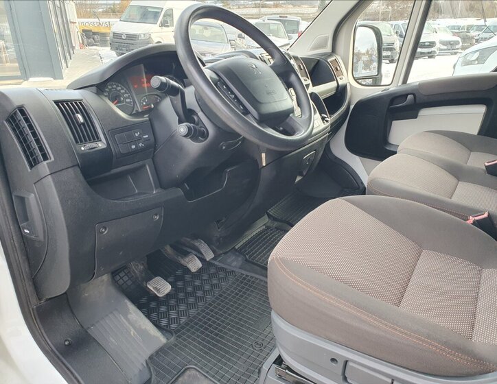 Peugeot Boxer 7