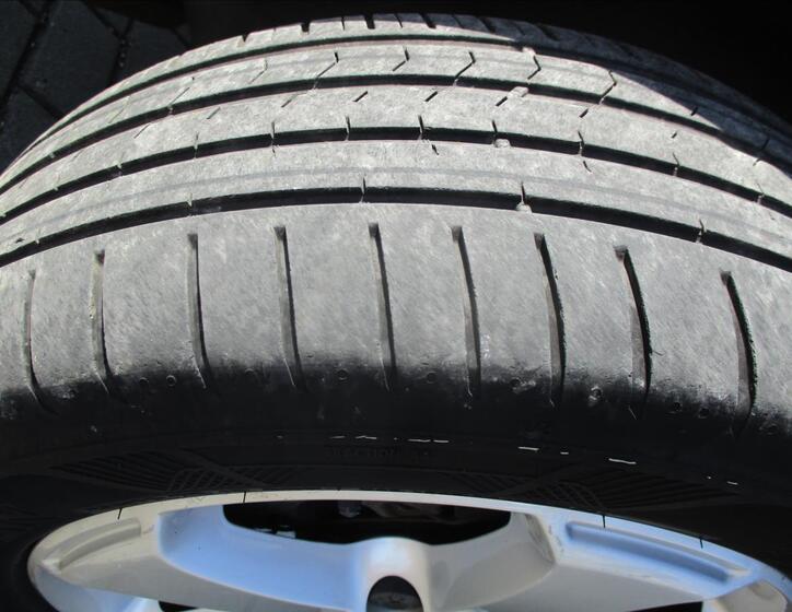 Volkswagen Touran 24