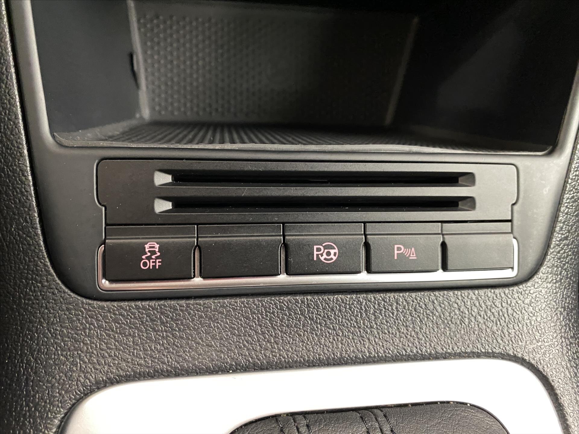 Volkswagen Tiguan SUV 2,0 l 103 kw