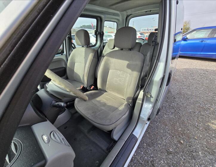 Renault Kangoo 10