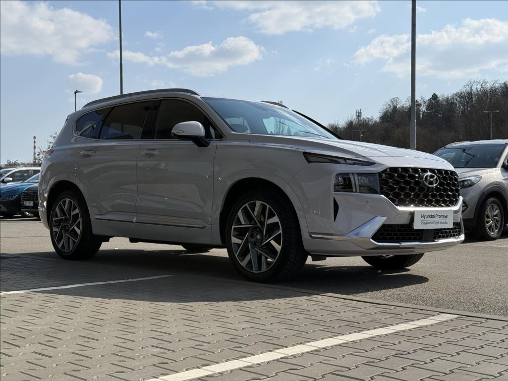 Hyundai Santa Fe SUV / Terénní 2,2 l 142 kw