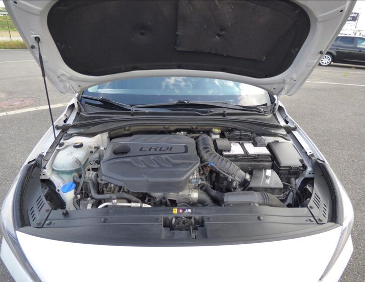 Hyundai i30 Liftback 1,6 l 100 kw