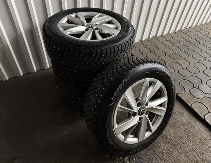 Volkswagen Passat Kombi 1,5 l 110 kw