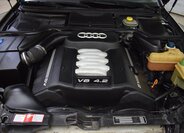 Audi S8 Sedan 4,2 l 265 kw