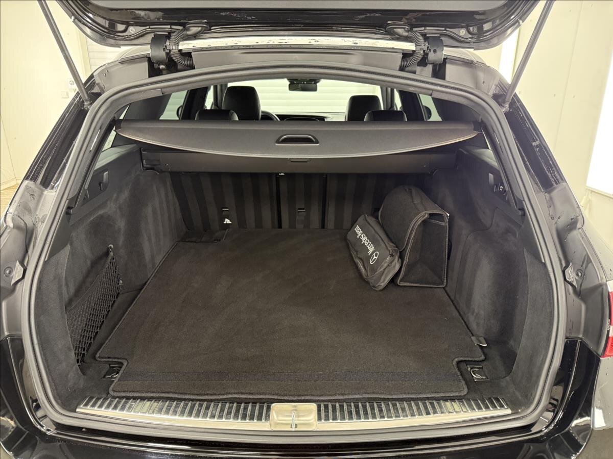 Mercedes-Benz Třídy E Kombi 4,0 l 450 kw