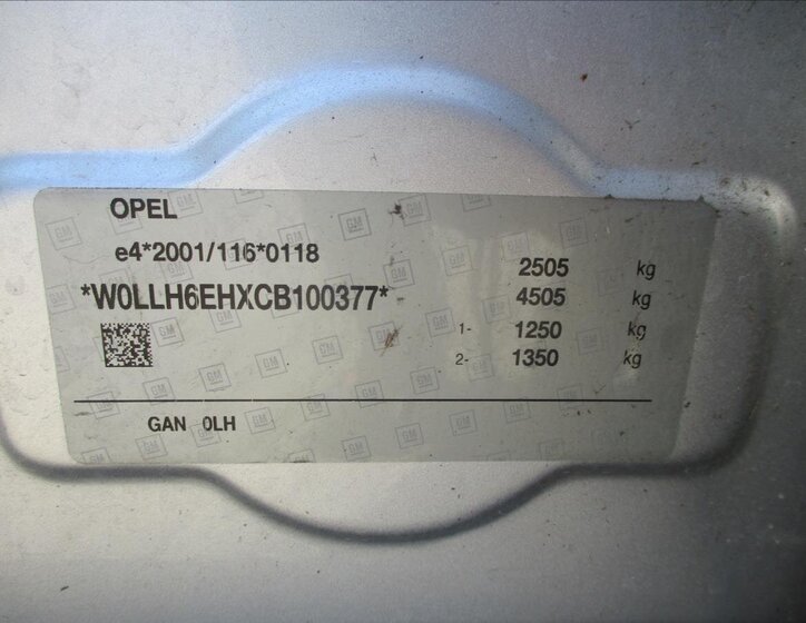 Opel Antara SUV 2,2 l 120 kw