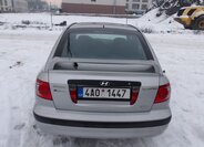 Hyundai Elantra Sedan 1,6 l 77 kw