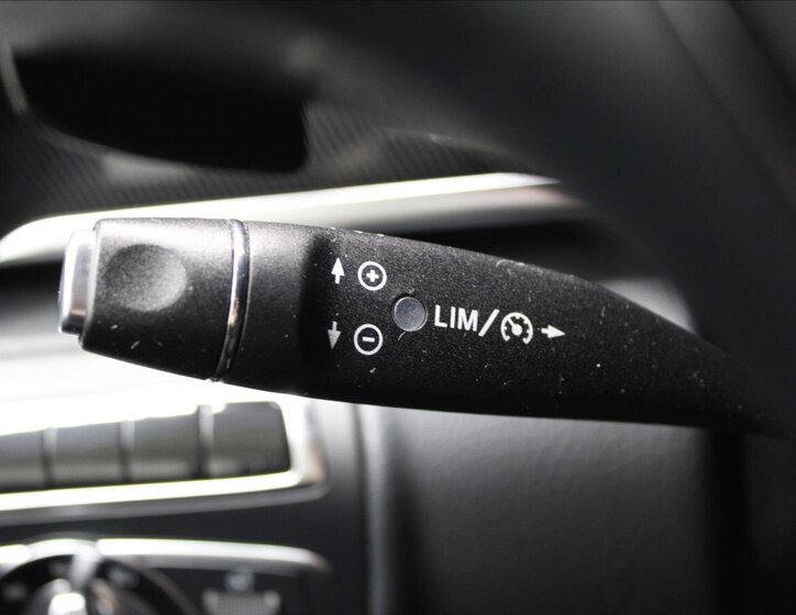 Mercedes-Benz Třídy V 24