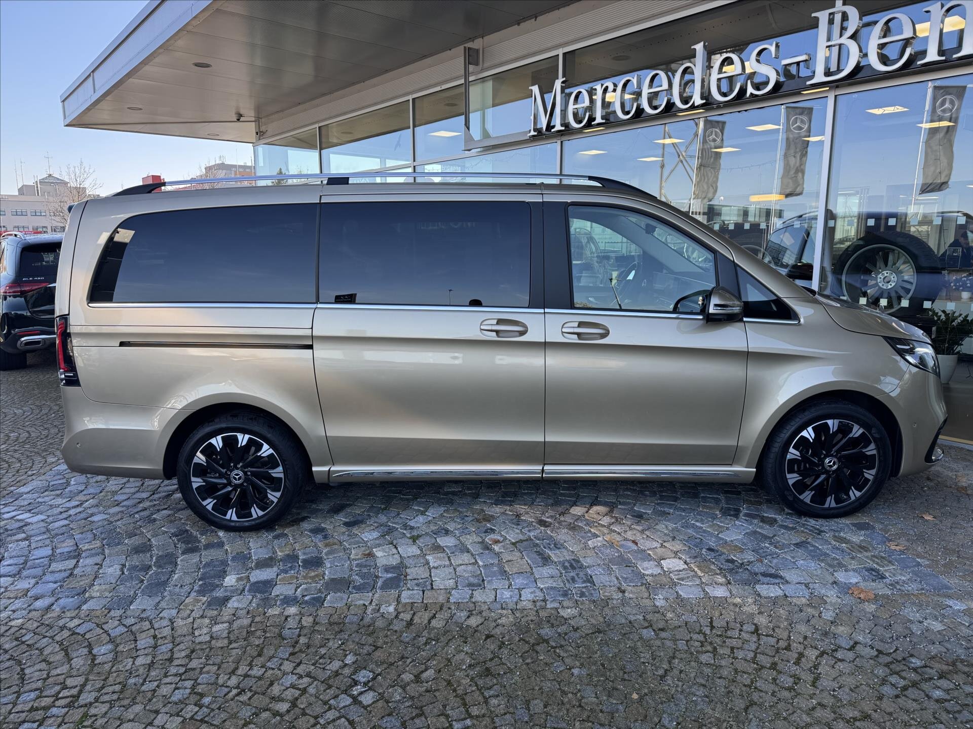 Mercedes-Benz Třídy V VAN-Minibus 2,0 l 140 kw