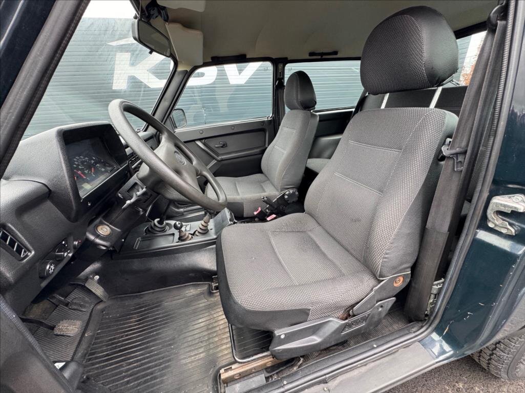 Lada Niva SUV / Terénní 1,7 l 61 kw