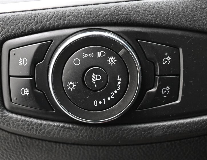 Ford S-MAX MPV 2,5 l 110 kw