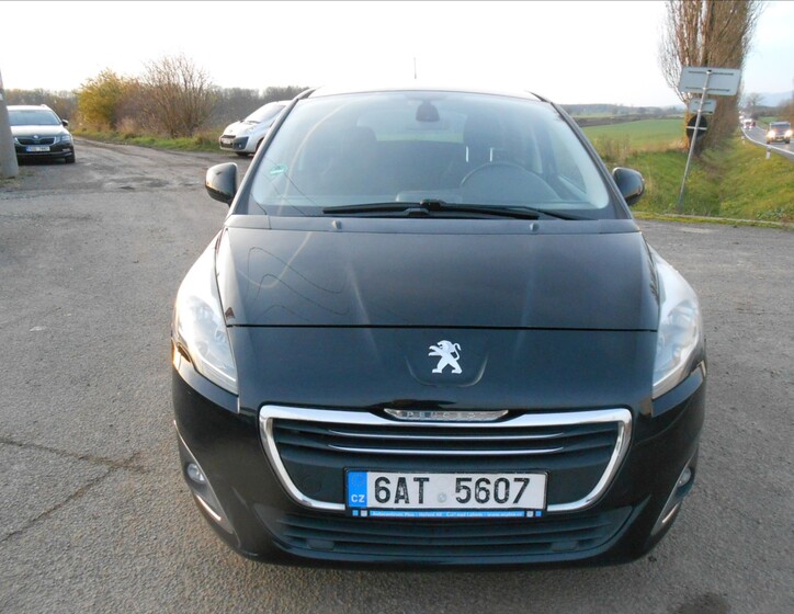 Peugeot 5008 3