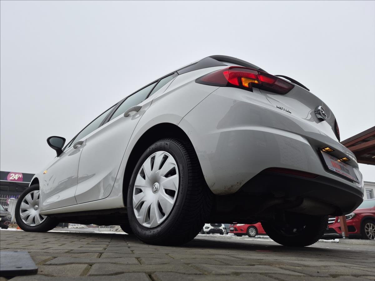 Opel Astra Hatchback 999,0 77 kw