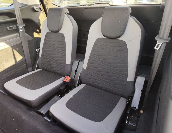 Citroën Grand C4 Picasso 11