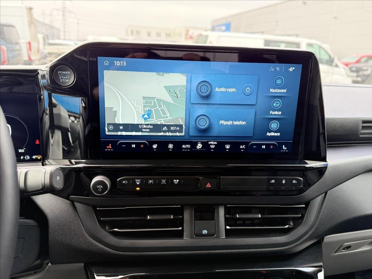 Ford Tourneo Custom Kombi 2,5 l 171 kw