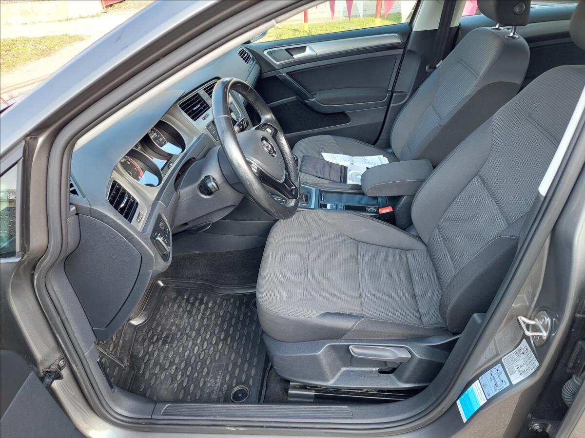 Volkswagen Golf Hatchback 1,2 l 81 kw