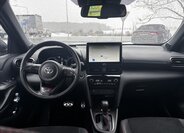Toyota Yaris Cross 12