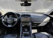 Jaguar F-Pace SUV / Terénní 2,0 l 184 kw